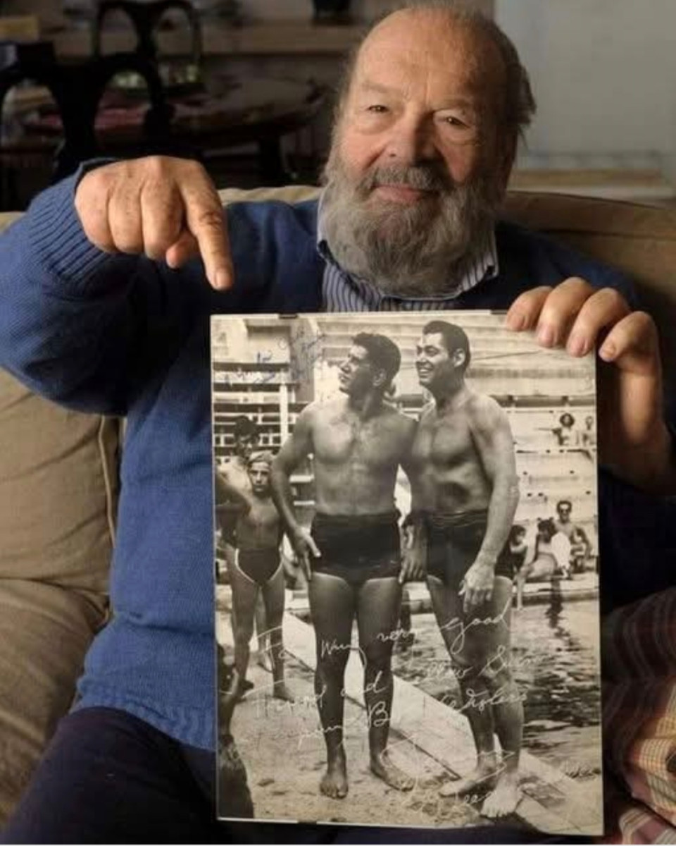 Piedone és TarzanBud Spencer közös fotón Johnny Weissmüllerrel